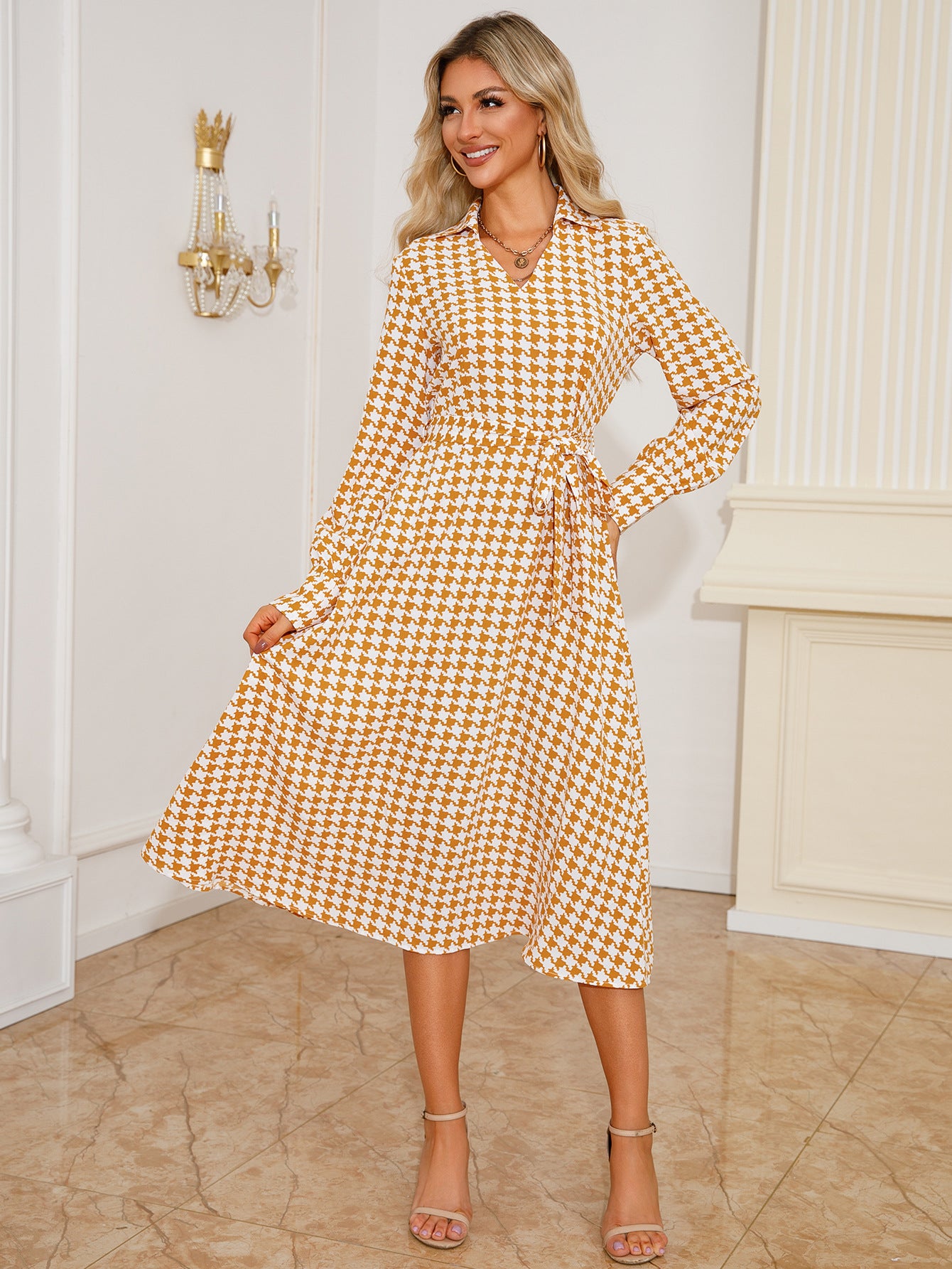 Women’s shirt dress with classic houndstooth pattern and waistline Caliora